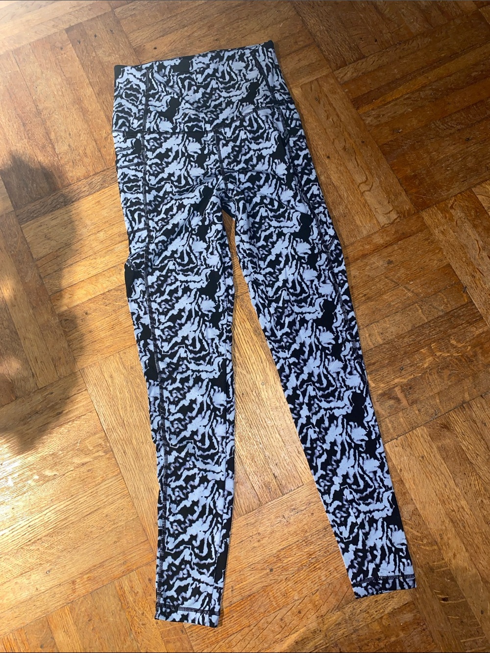 Nicole miller sport leggings size small